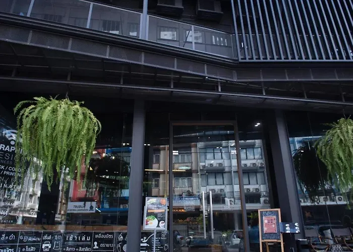 Sook Station 旅馆 *